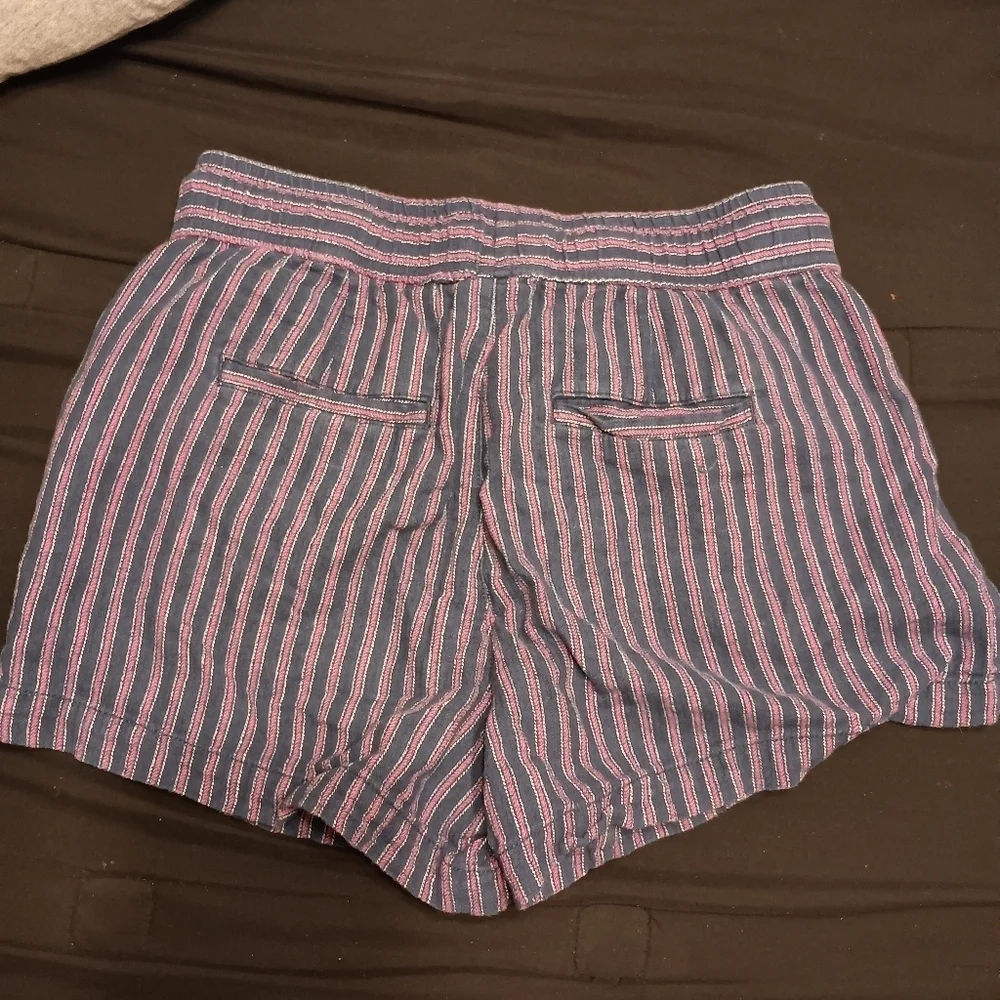 Gap Women's Size Medium Linen Blend Pull On Shorts Navy Blue Pink Stripe - Picture 7 of 7